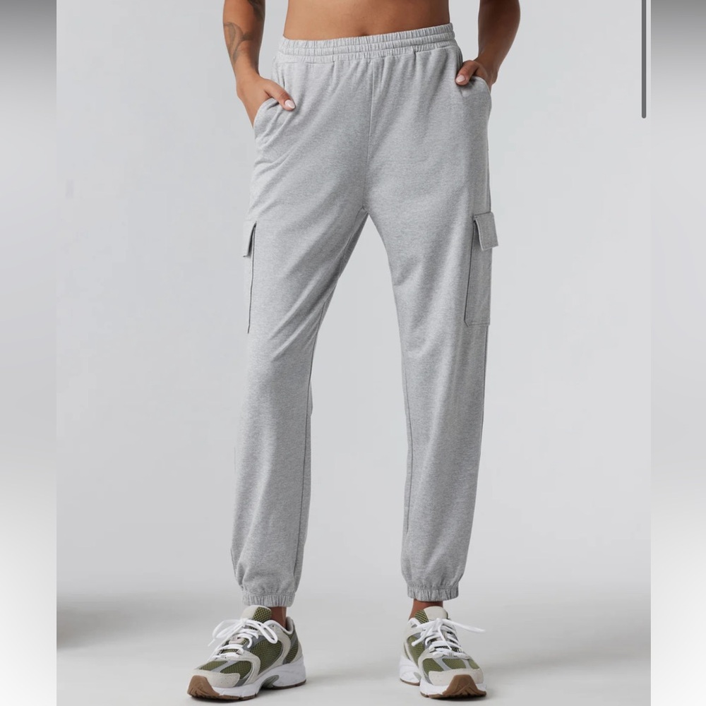 Vuori Boyfriend Cargo Sweatpant XS